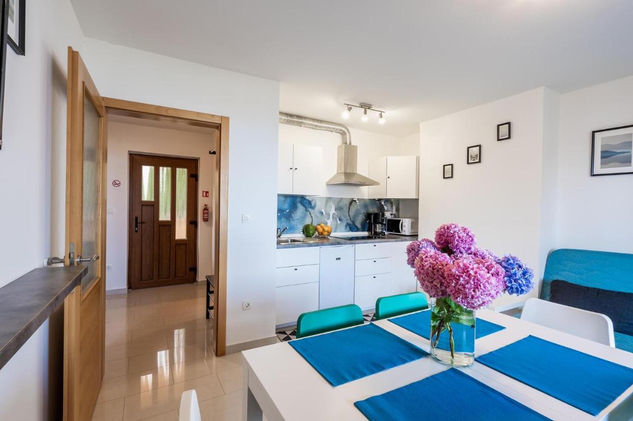 Downtown Apartments Dorian And Nadia Opatija Ngoại thất bức ảnh